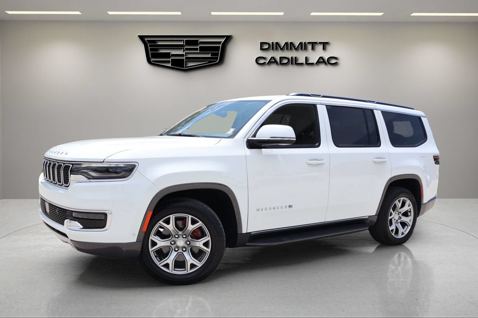 2022 Jeep Wagoneer Series II in White — front three-quarter view