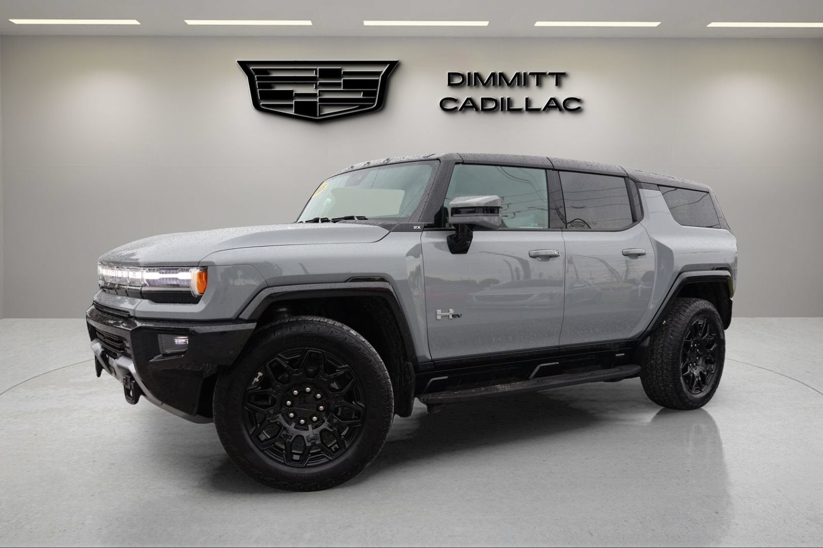 2025 GMC HUMMER EV SUV 2X in Meteorite Metallic (Grey) — front three-quarter view