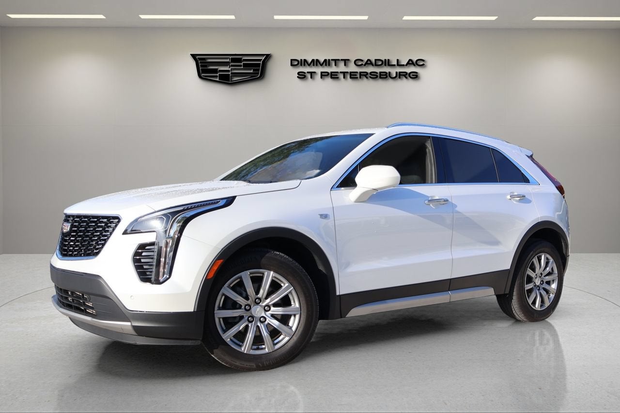 2020 Cadillac XT4 FWD Premium Luxury in Crystal White Tricoat — front three-quarter view