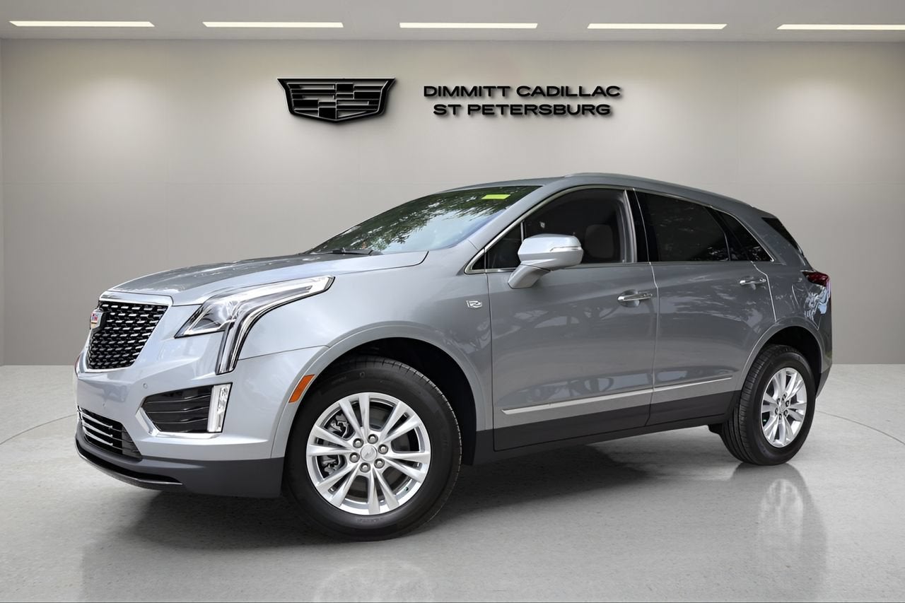 2026 Cadillac XT5 Luxury in Argent Silver Metallic — front three-quarter view