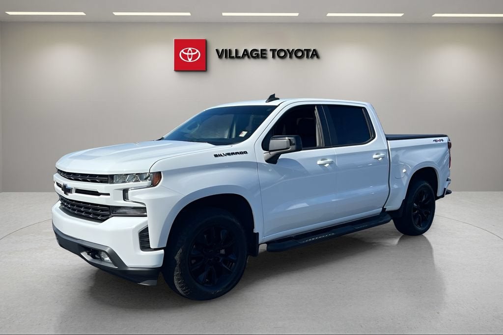 2021 Chevrolet Silverado 1500 RST in Summit White — front three-quarter view