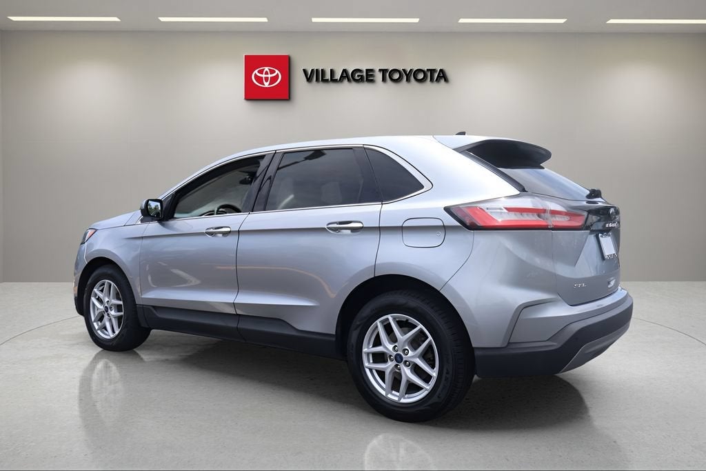 2021 Ford Edge — rear three-quarter view
